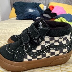 VANS checkered MTE